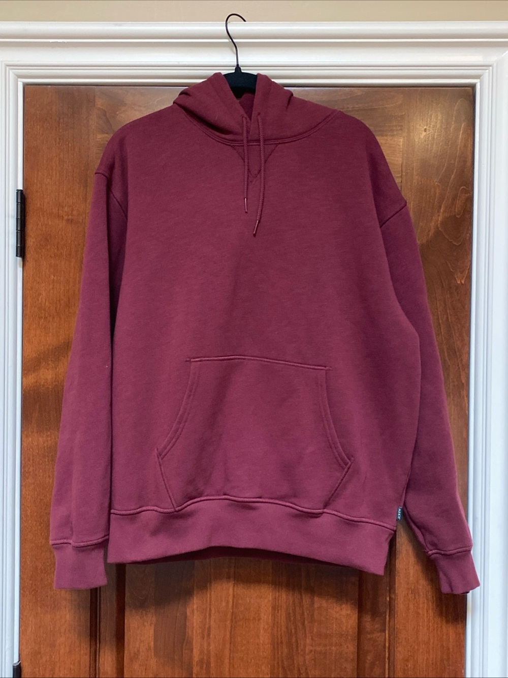 J. Crew Men’s  '83 fleece hoodie in burgundy Sz M
